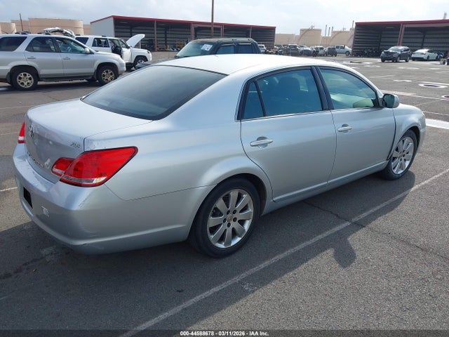 Toyota Avalon Xls