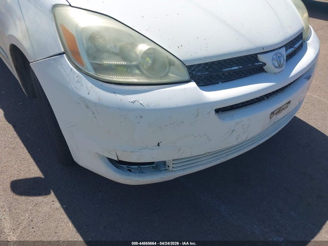 Toyota Sienna Le
