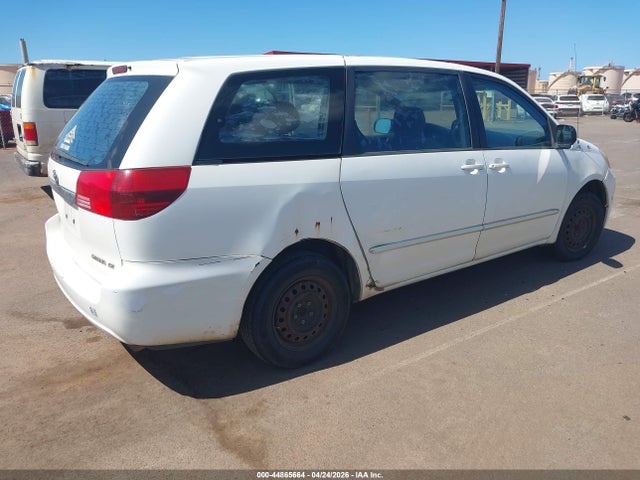 Toyota Sienna Le