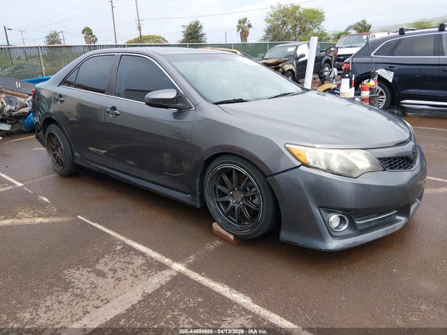 Salvage Toyota Camry Image