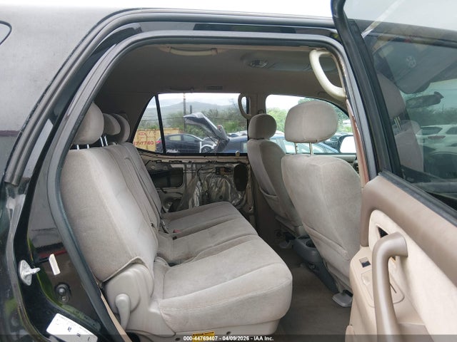 Toyota Sequoia Sr5 V8