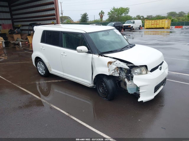 Salvage Scion xB Image