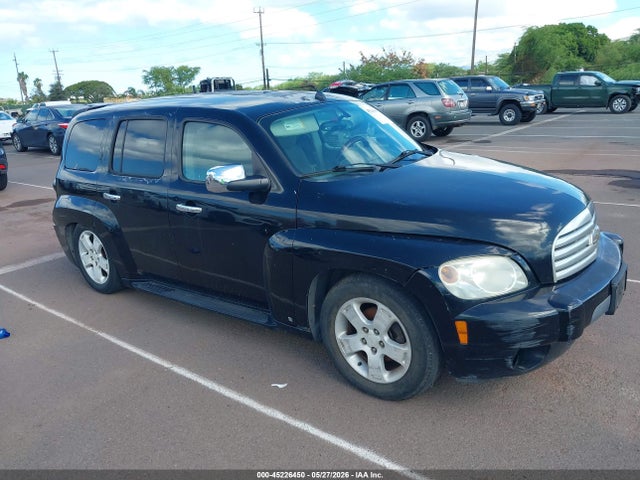 Salvage Chevrolet HHR Image