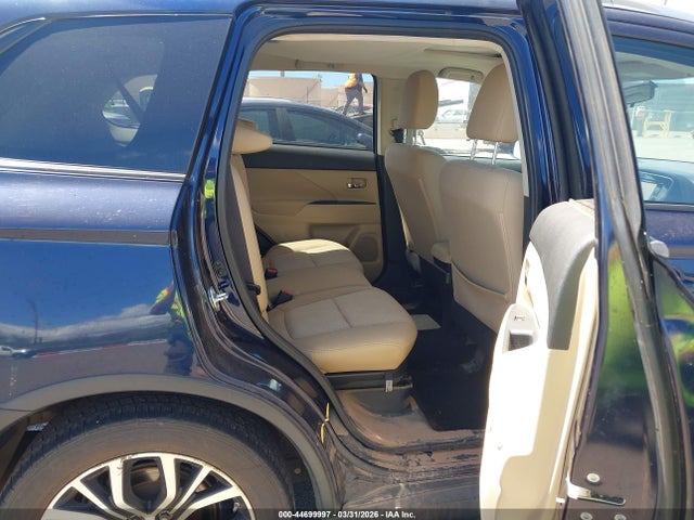 Mitsubishi Outlander Se