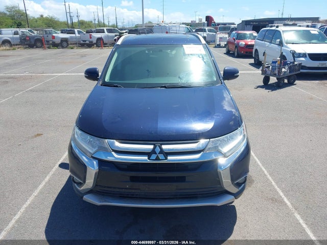 Mitsubishi Outlander Se