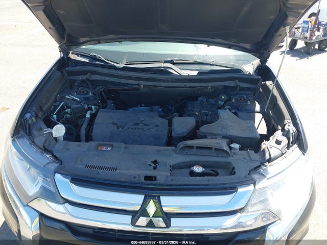 Mitsubishi Outlander Se