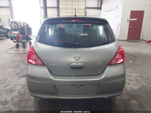 Nissan Versa 1.8sl