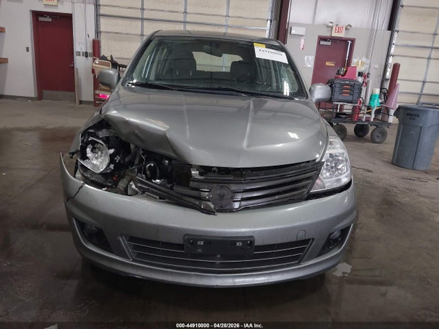 Nissan Versa 1.8sl