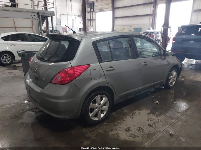 Nissan Versa 1.8sl