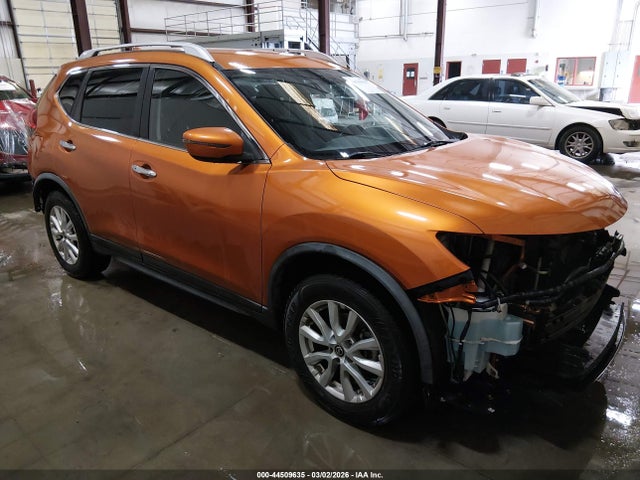 Salvage Nissan Rogue Image