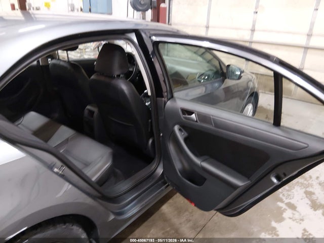 Volkswagen Jetta 1.8t Se