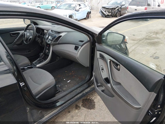 Hyundai ELANTRA Se