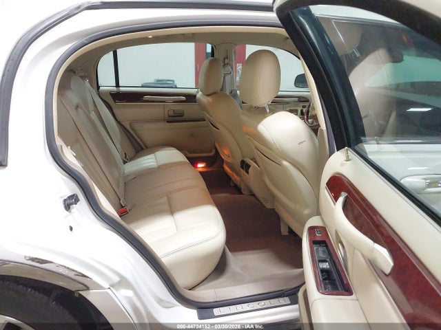 Lincoln Towncar Signature