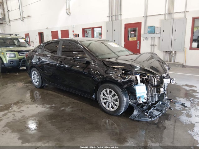 Salvage Kia Forte Image