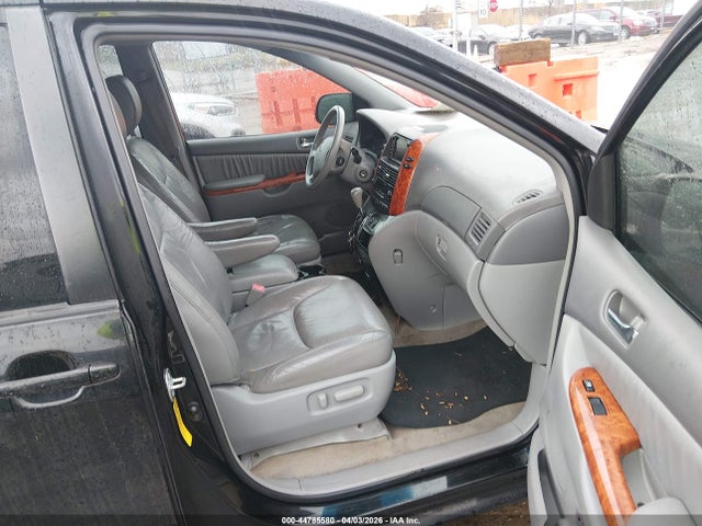 Toyota Sienna Xle