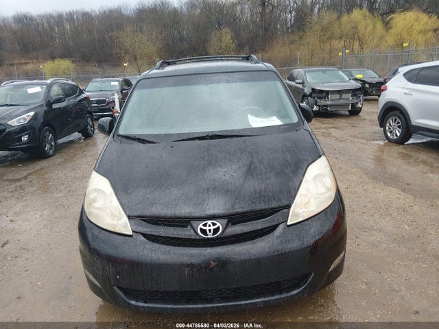 Toyota Sienna Xle