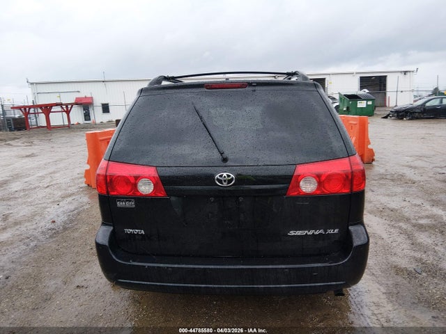 Toyota Sienna Xle
