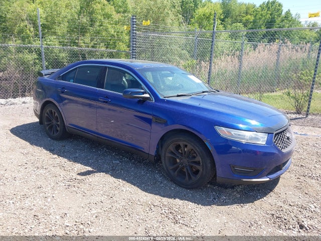 Salvage Ford Taurus Image