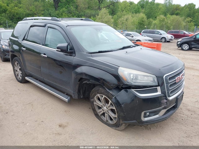 Salvage GMC Acadia Image