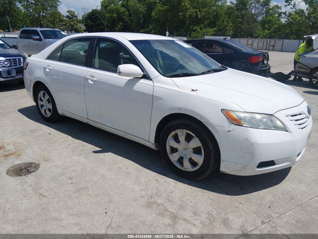 Salvage Toyota Camry Image