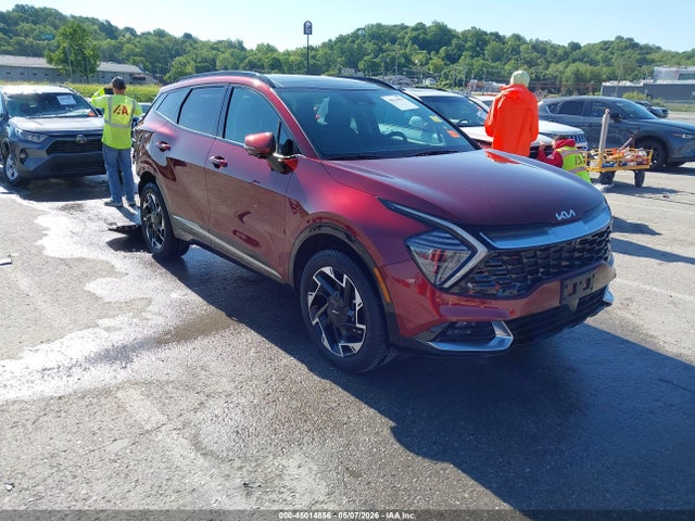 Salvage Kia Sportage Image
