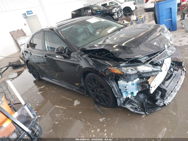 Salvage Toyota Camry Image