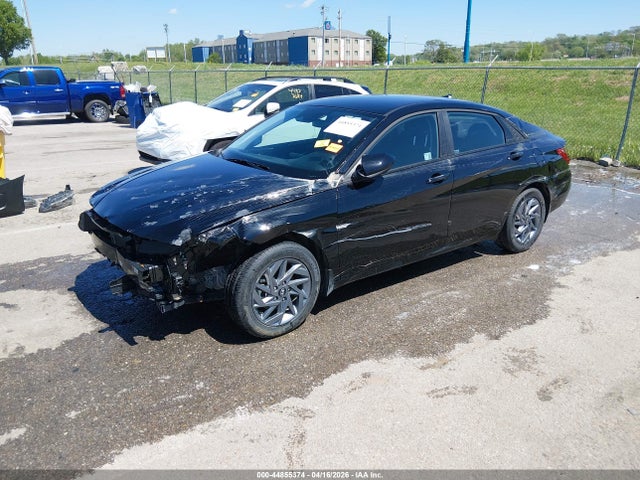 Hyundai ELANTRA Blue