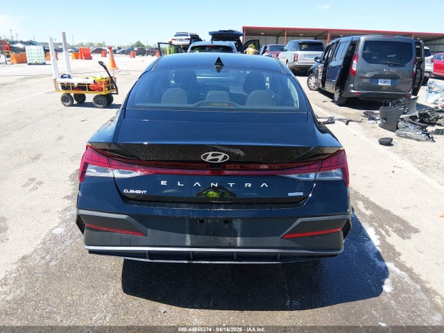 Hyundai ELANTRA Blue