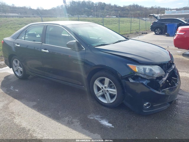 Salvage Toyota Camry Image