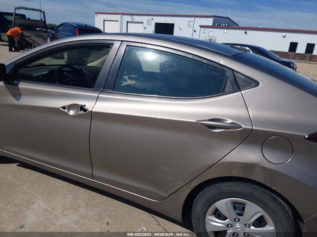Hyundai ELANTRA Se