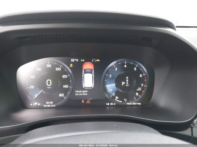Volvo XC40 T5 R-design