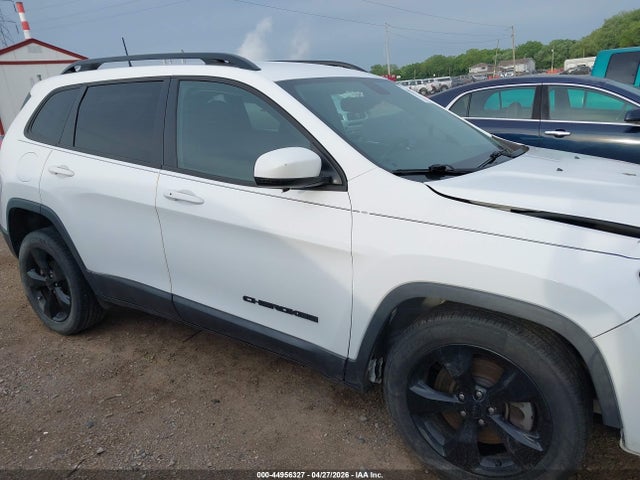 Jeep Cherokee Altitude Fwd