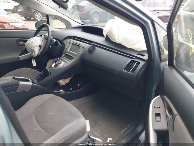 Toyota Prius Three