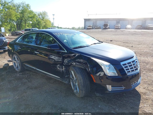Salvage Cadillac XTS Image