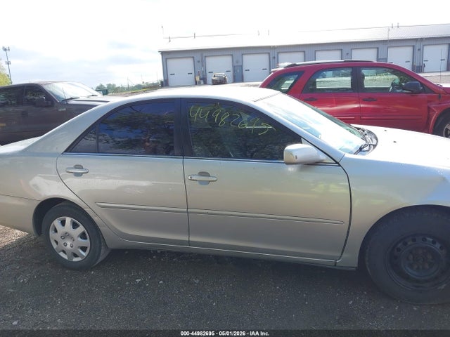 Toyota Camry Le