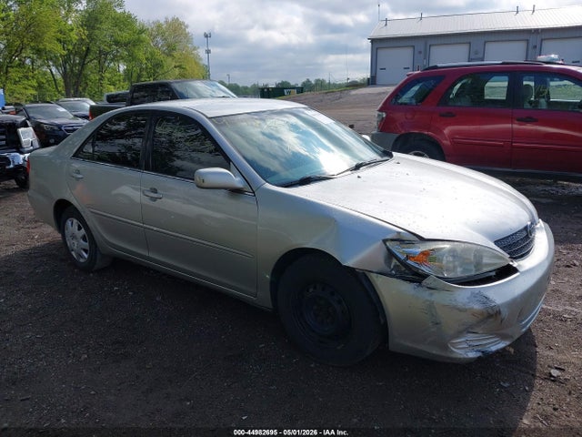 Salvage Toyota Camry Image