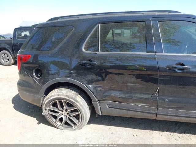 Ford Explorer Sport