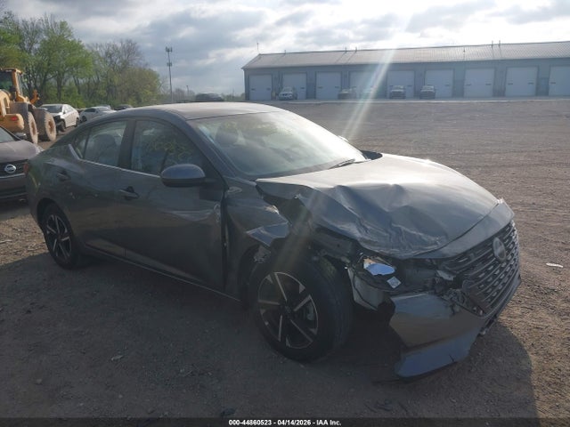 Salvage Nissan Sentra Image