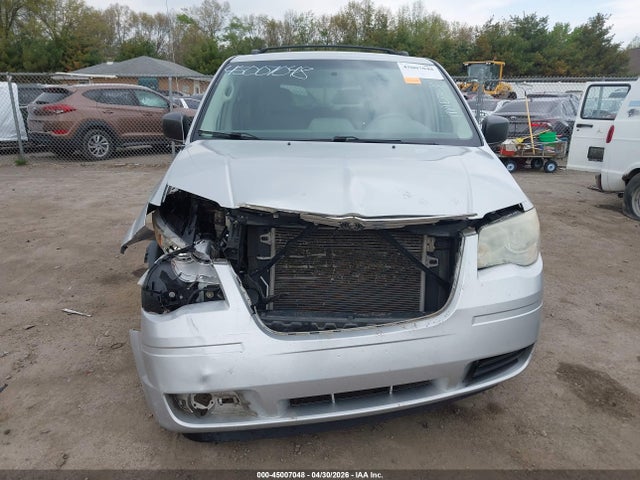 Chrysler Town & Country Lx