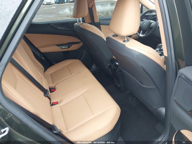 Lexus NX Premium