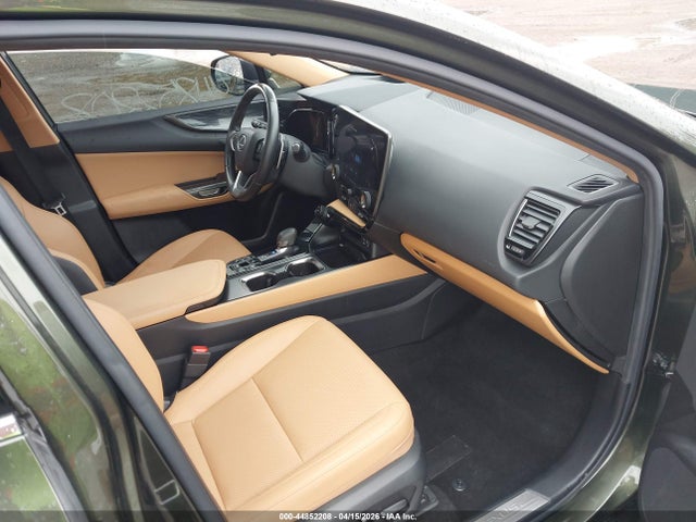 Lexus NX Premium