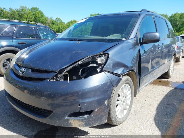 Toyota Sienna Xle