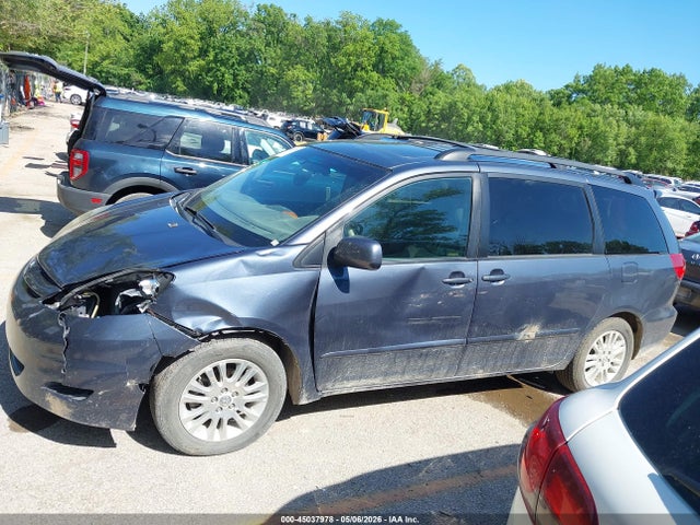 Toyota Sienna Xle