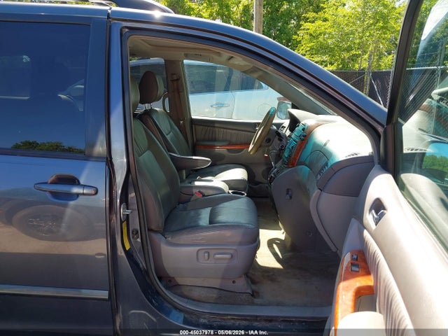 Toyota Sienna Xle