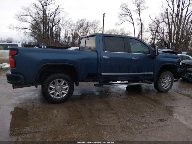 Chevrolet Silverado 3500 4wd  Standard Bed High Country
