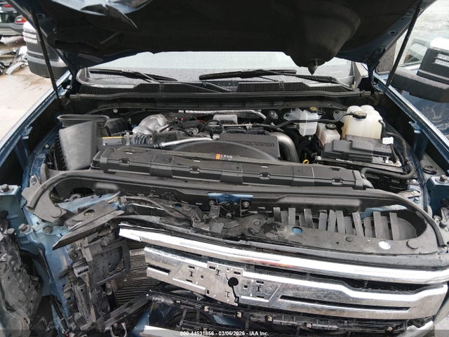 Chevrolet Silverado 3500 4wd  Standard Bed High Country