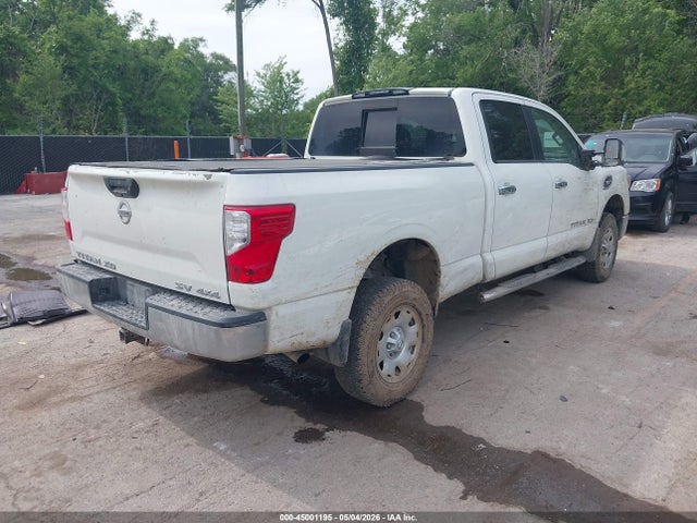 Nissan Titan Sv Gas