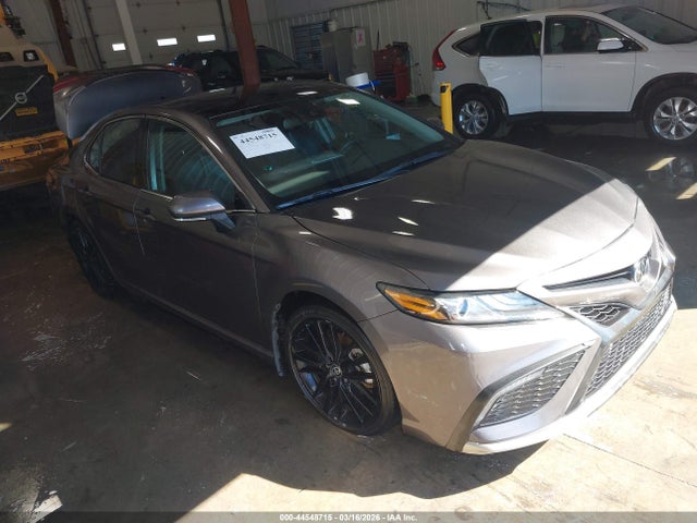 Salvage Toyota Camry Image
