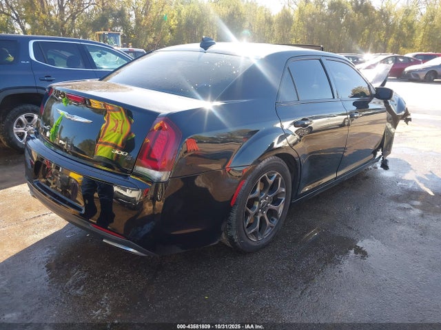 Chrysler 300 300s