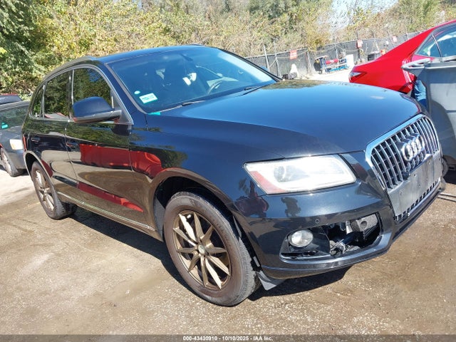 Salvage Audi Q5 Image